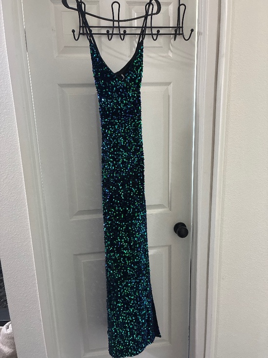 Lulus Dresses & Skirts - LuLu’s dress